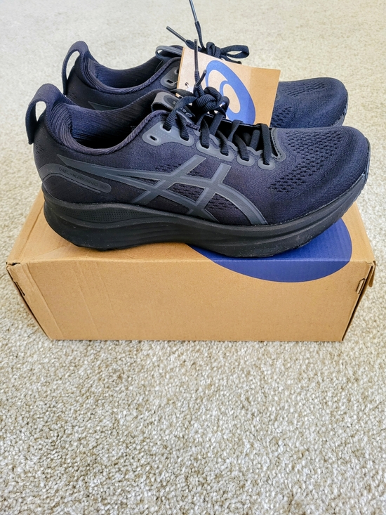 Asics Other - ASICS Gel Kayano 32 Black Running Shoes - Men's 7, Women's 9